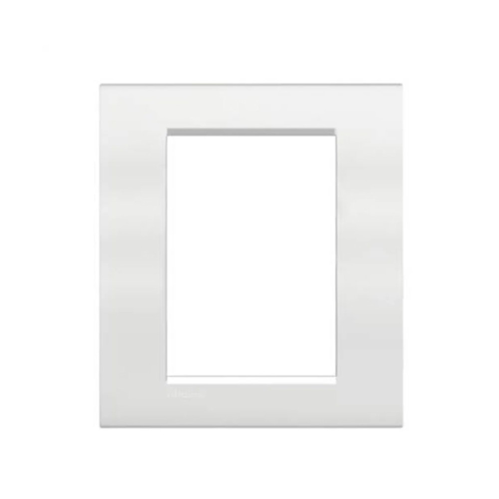 Placa 4x4 Quadrada 6 postos sem suporte Branca Living Light Bticino - Pial Legrand